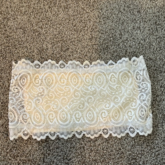 NWOT! FREE PEOPLE Set of 2 Intimately Lace Bandeau Tops - Picture 5 of 7